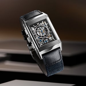 积家Reverso Tribute Chronograph翻转系列计时腕表精钢款情境图 -  Q389848J