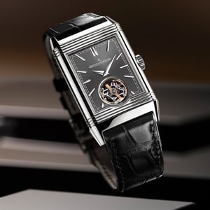 积家Reverso Tribute Duoface Tourbillon翻转系列双面双时区陀飞轮腕表精钢表壳黑色表盘款情境图 - Q392845J